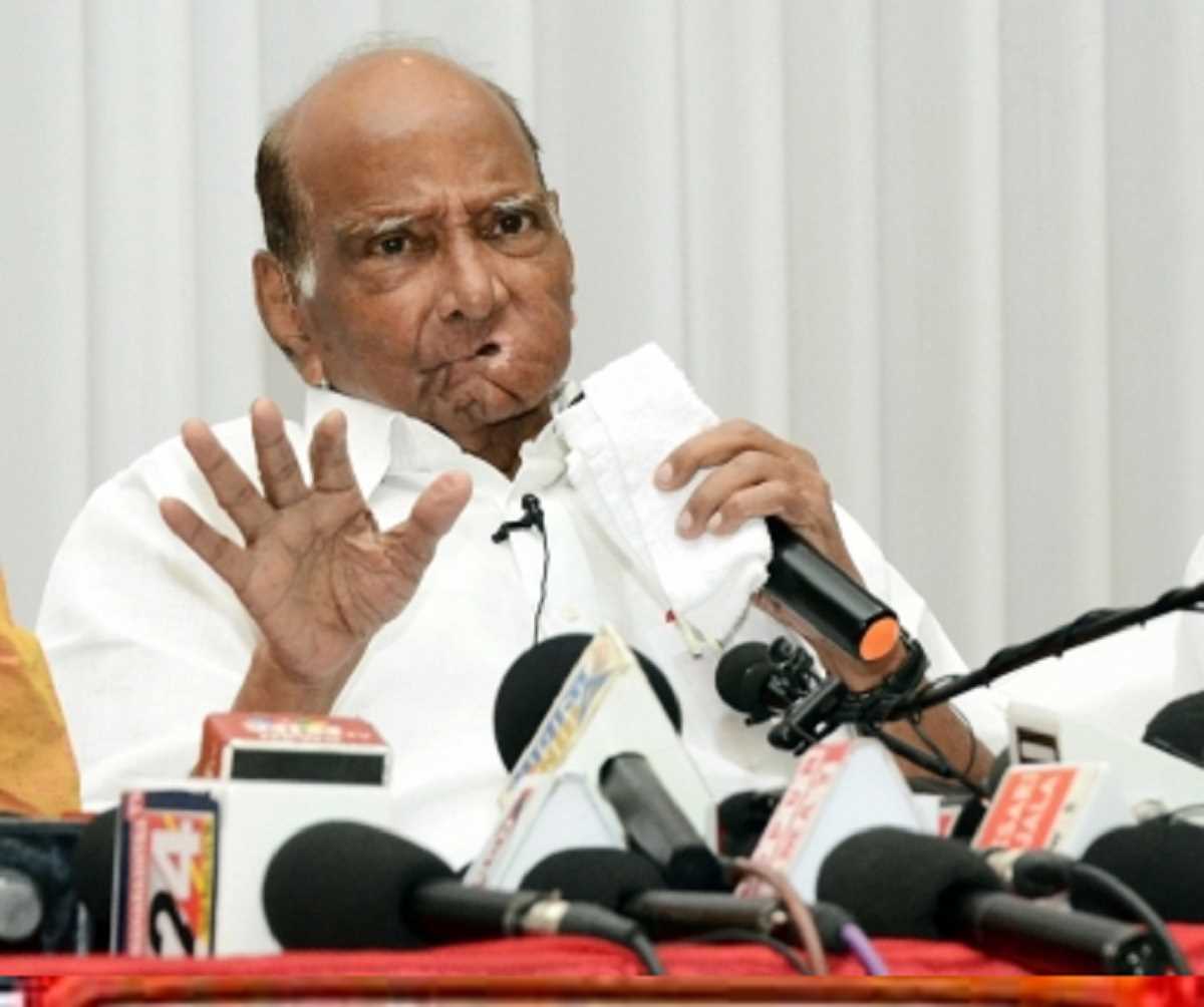 एनसीपी ने शरद पवार का इस्तीफा नामंजूर किया, अध्यक्ष बने रहने का किया आग्रह एनसीपी ने शरद पवार का इस्तीफा नामंजूर किया, अध्यक्ष बने रहने का किया आग्रह